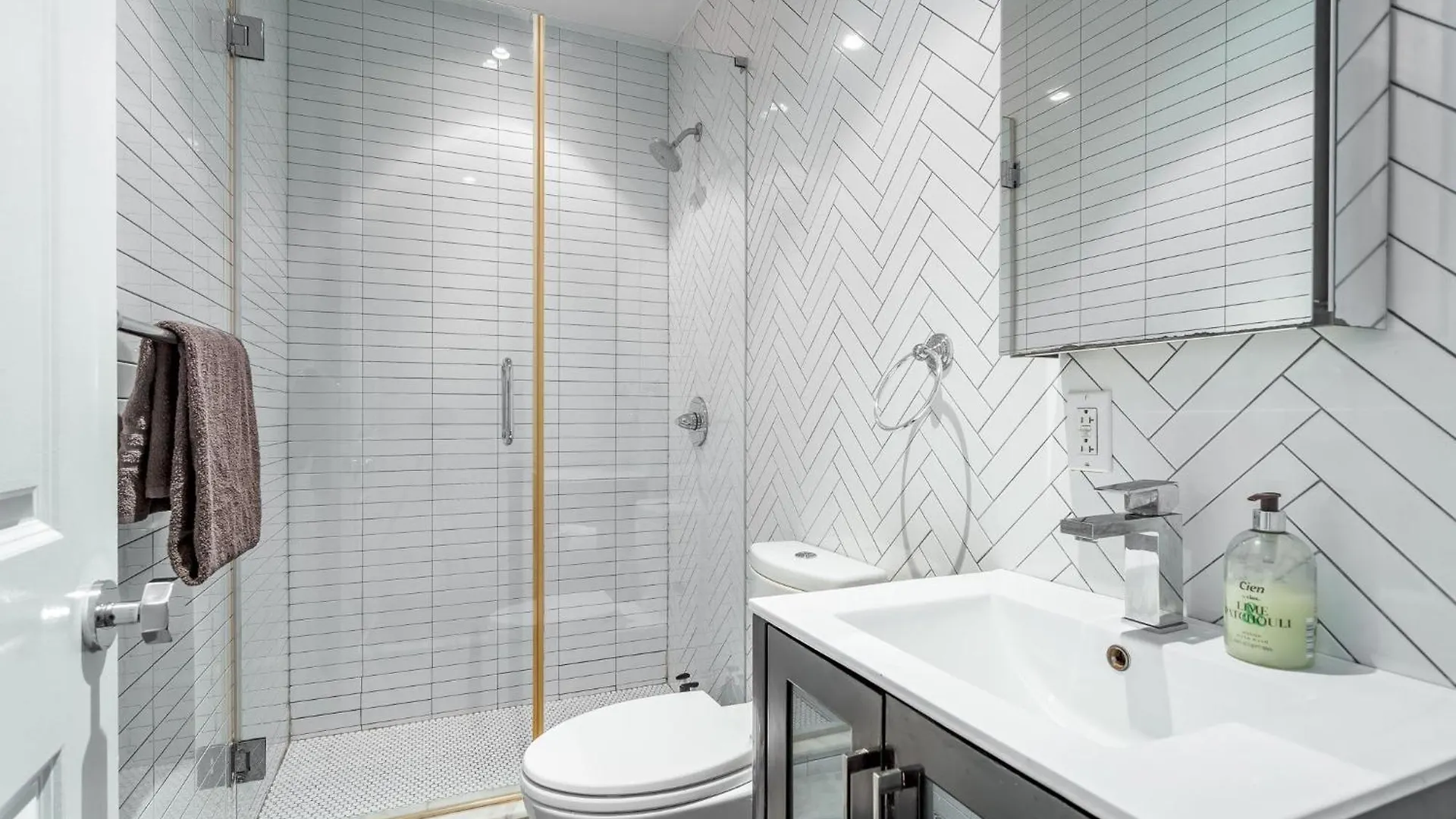 Charming Room Near The Guggenheim With Shared Bath New York Stati Uniti