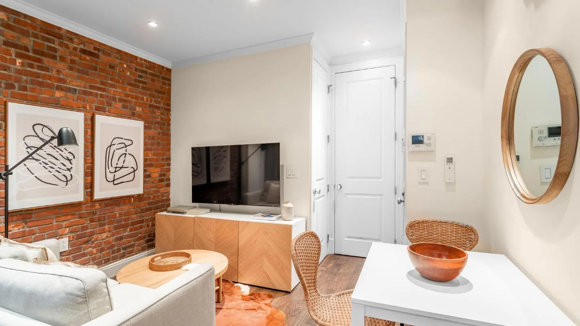 ניו יורק Charming Room Near The Guggenheim With Shared Bath 0*, ניו יורק